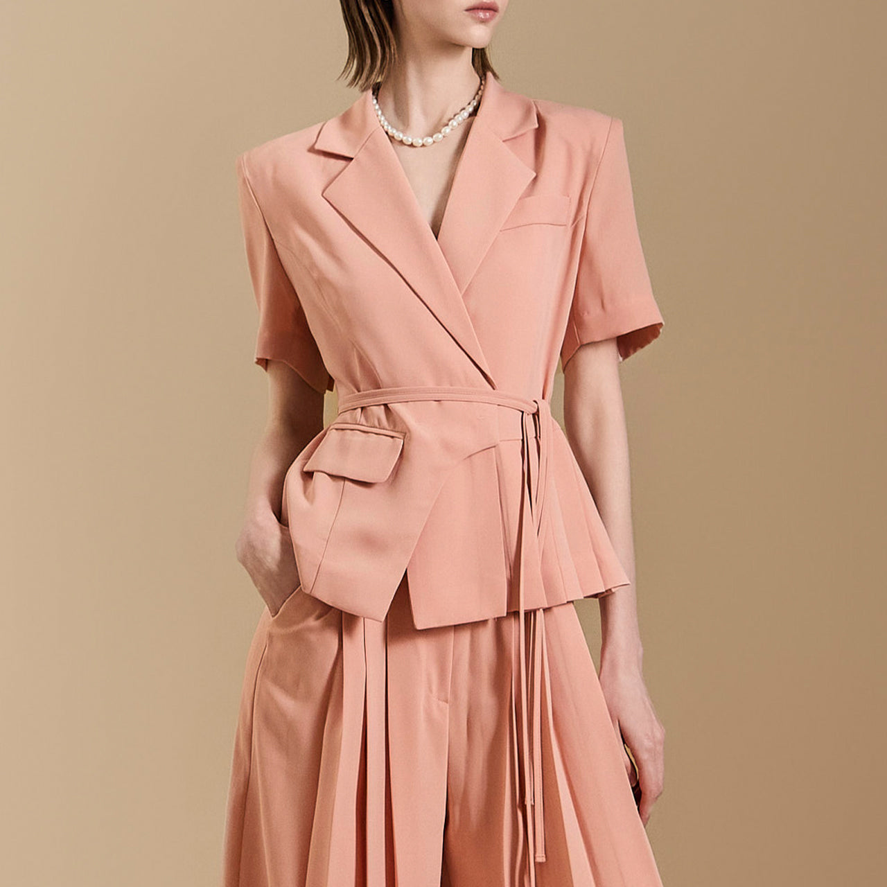 J2314 带肩带夹克