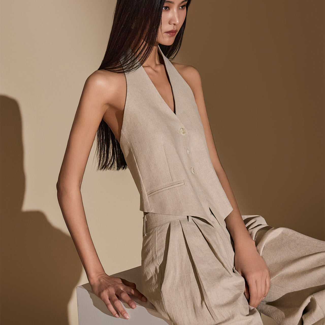 J2318 リネンベスト