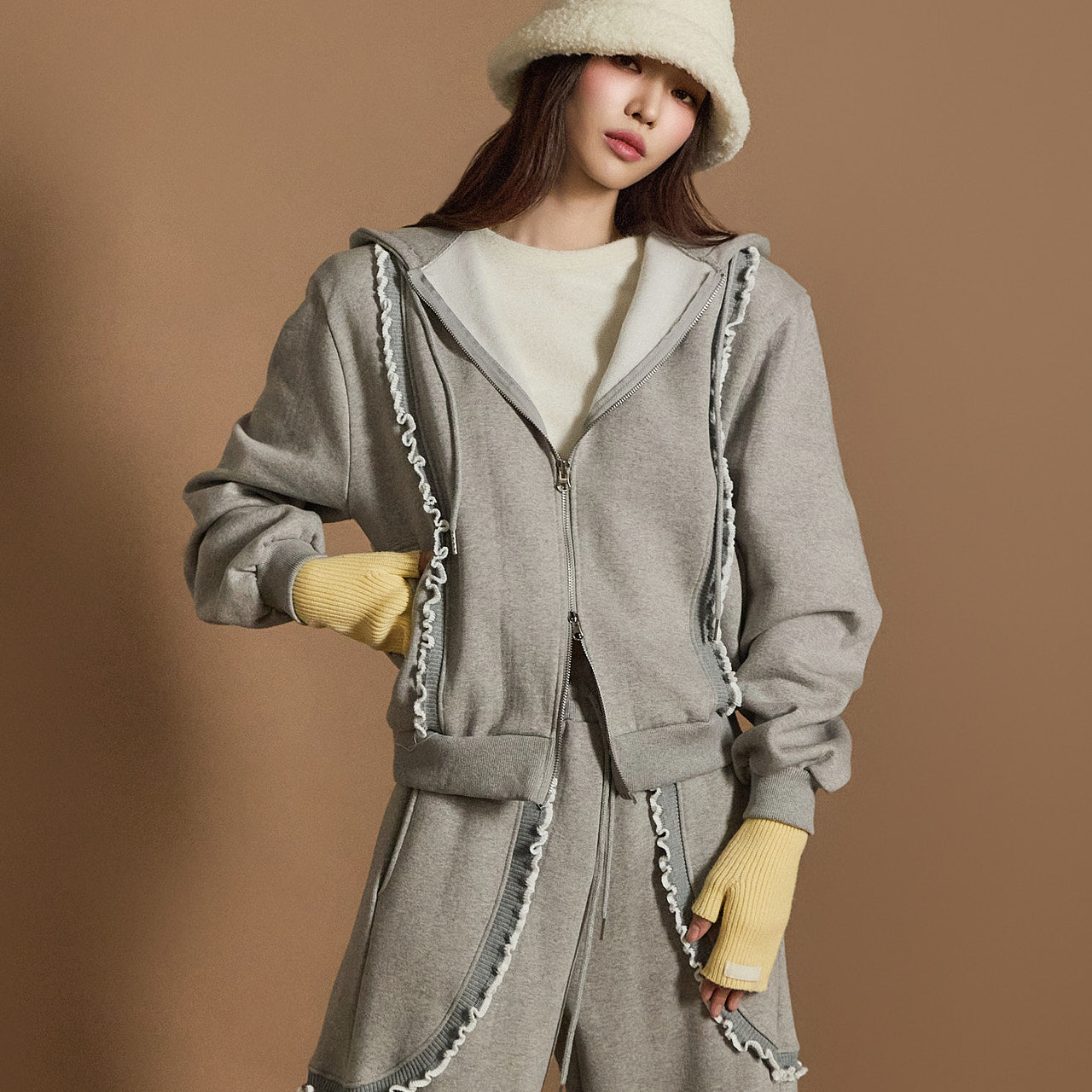 J2558 フリース裏地 フード付き ジップ スウェットシャツ