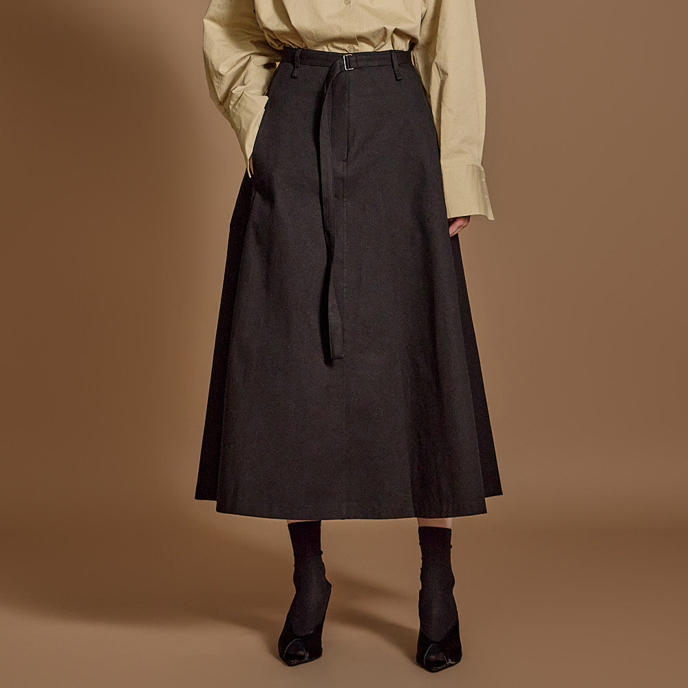 SK2812 带肩带半身裙