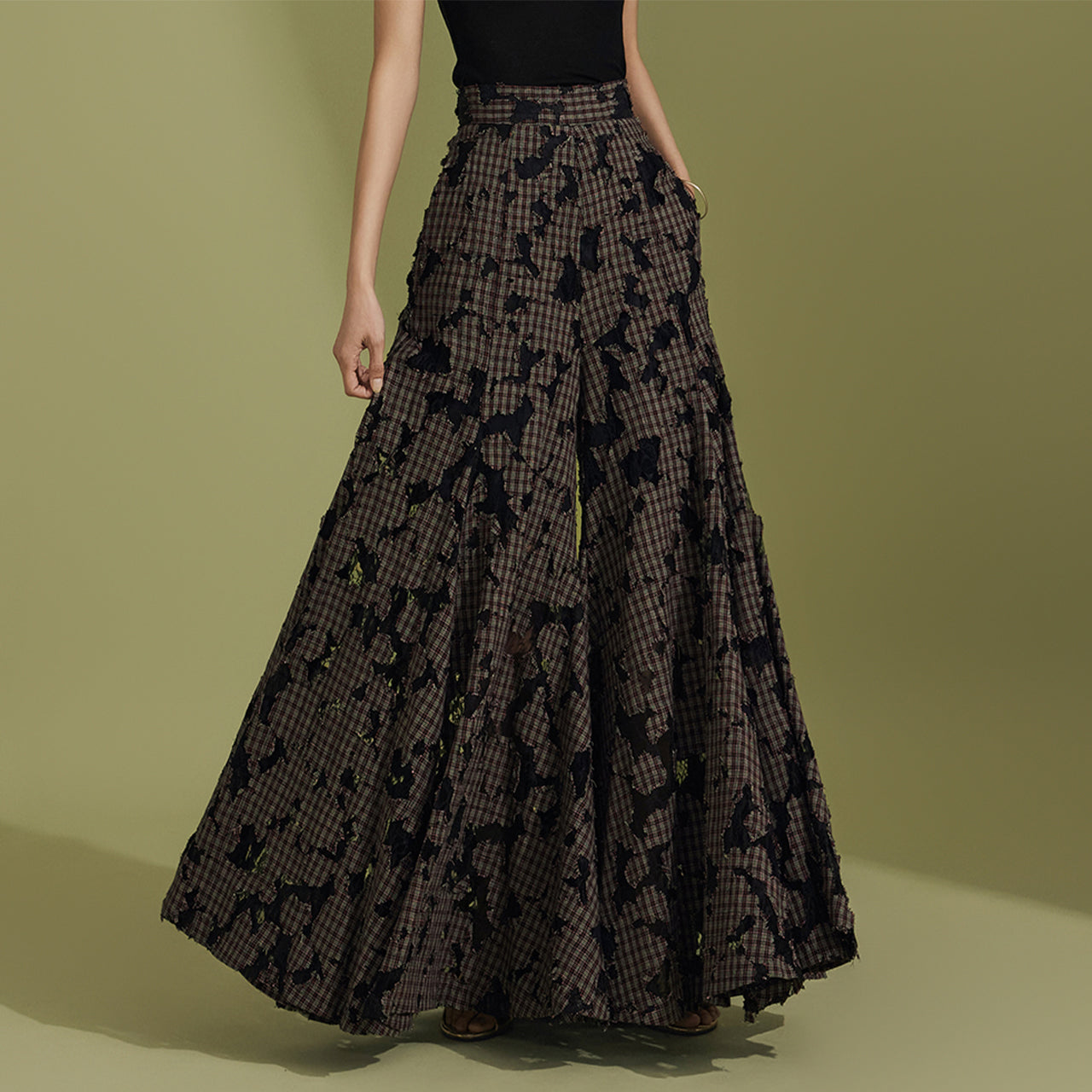 P9146 チェック柄レースパンツ