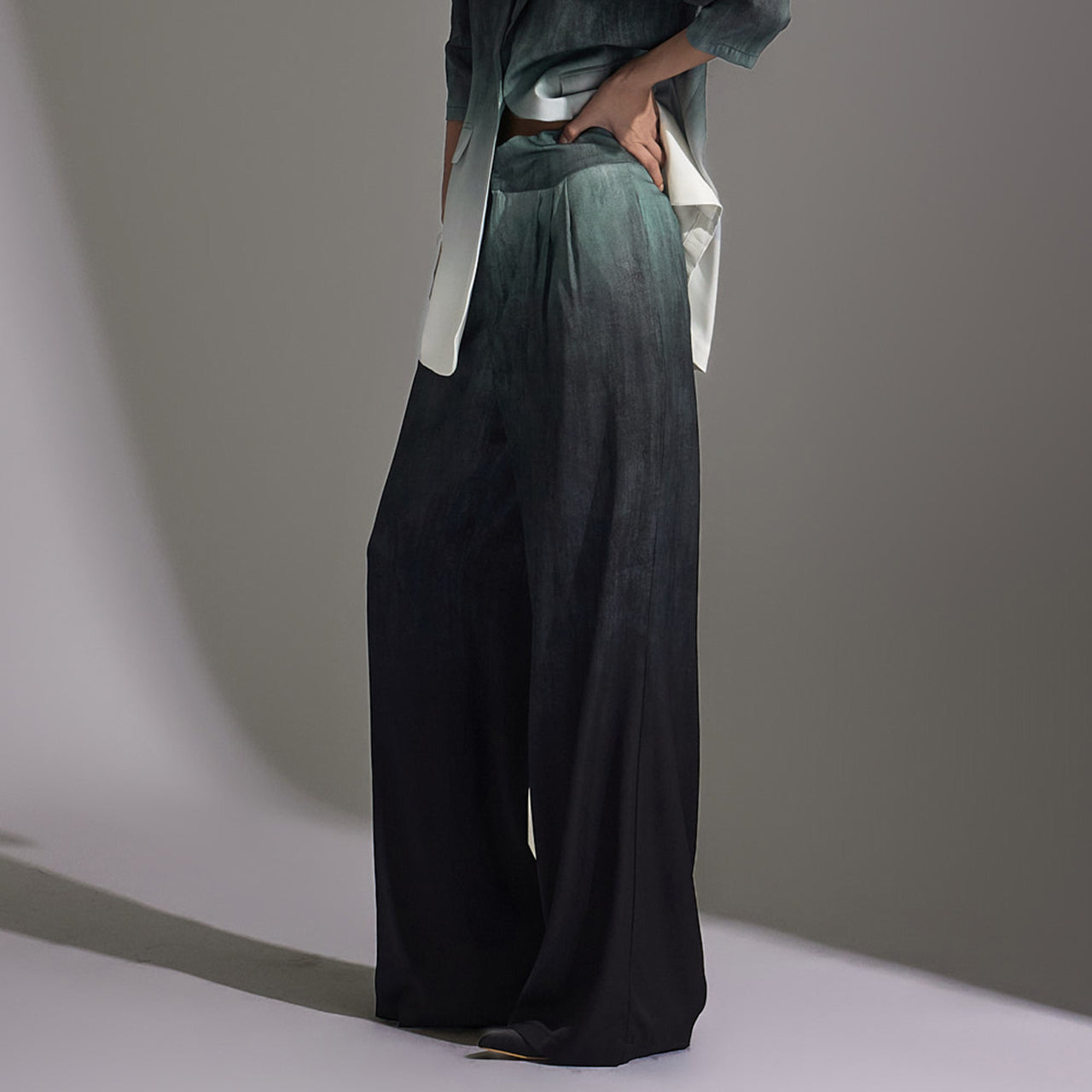 P3117 褶裥休闲裤