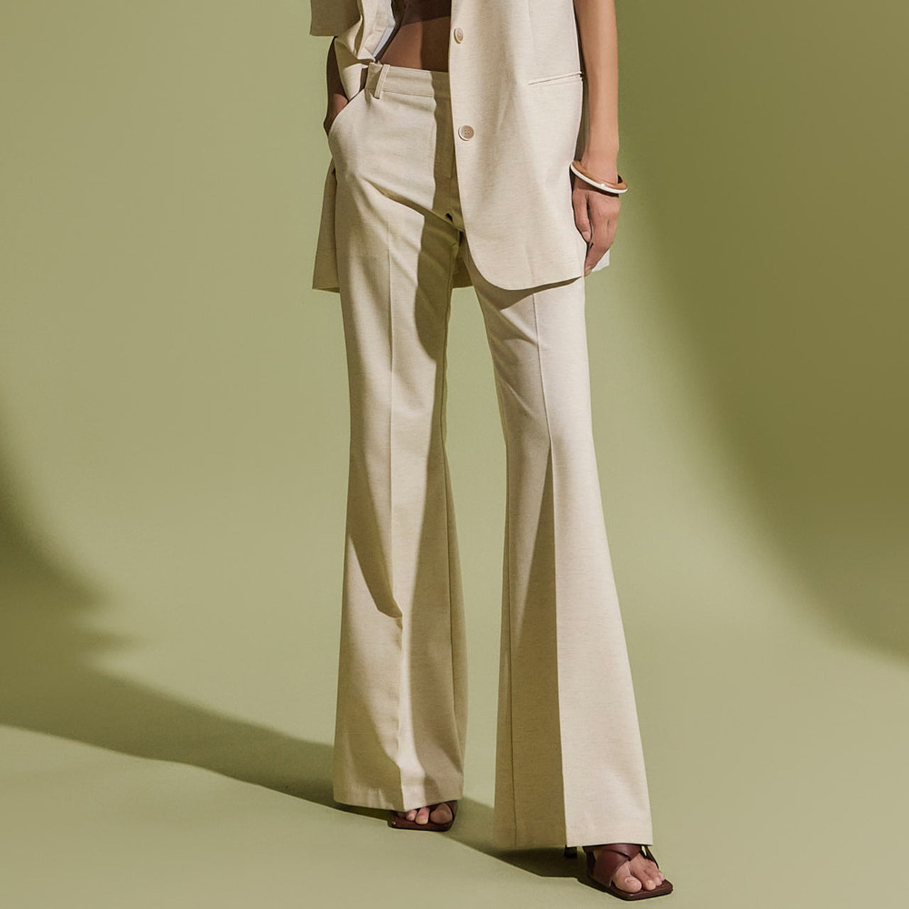 P3155 フレアスラックス