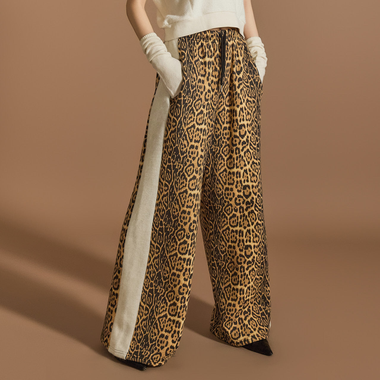 P3351 カラーコントラストスウェットパンツ