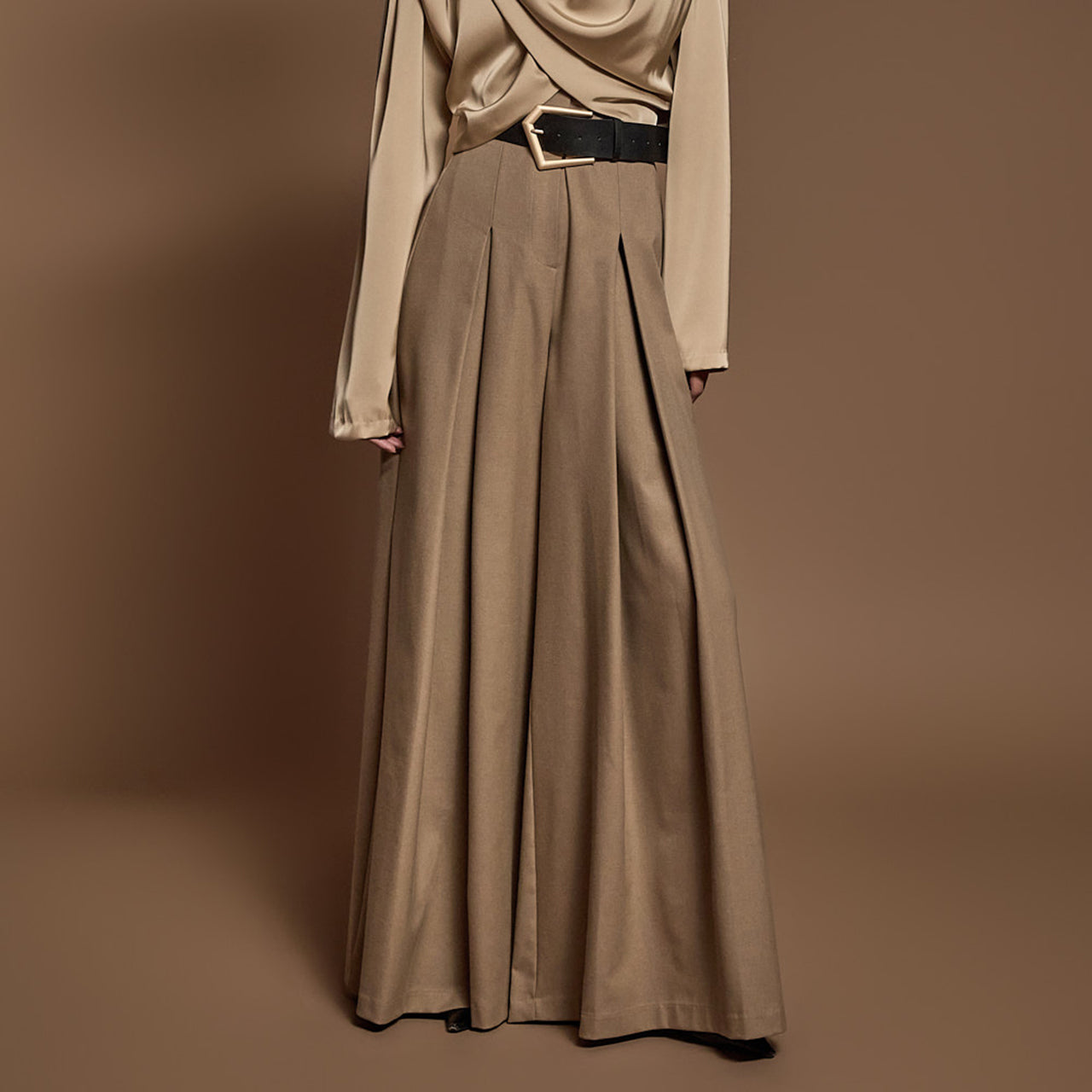 P9161 ベルト付きワイドスラックス