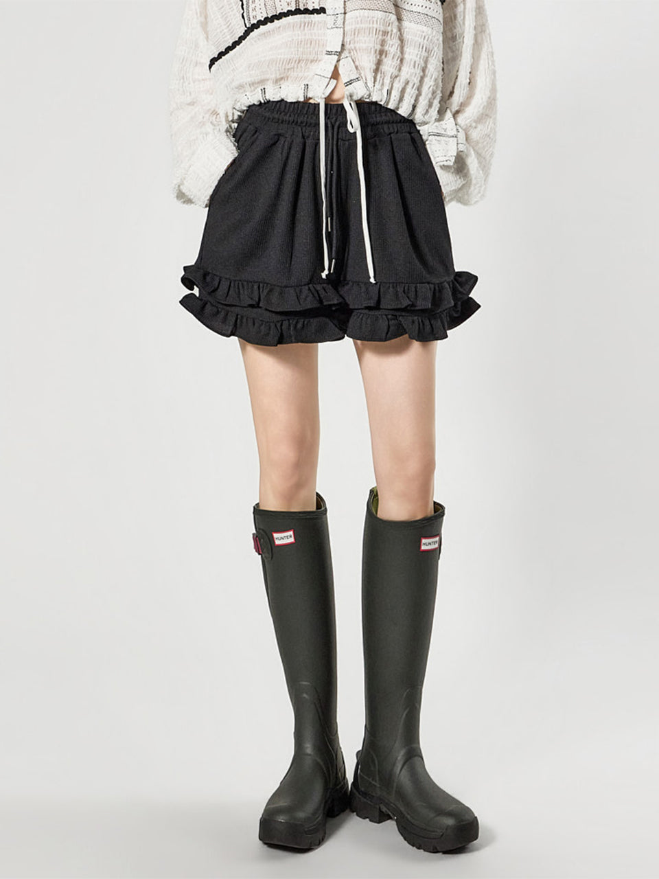 P3804 フリルショートパンツ