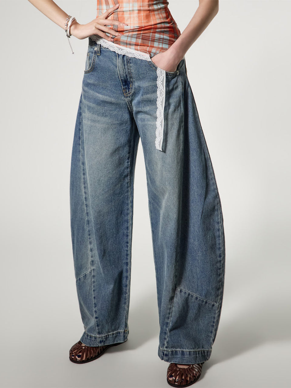PJ644 Fade Wide Jeans
