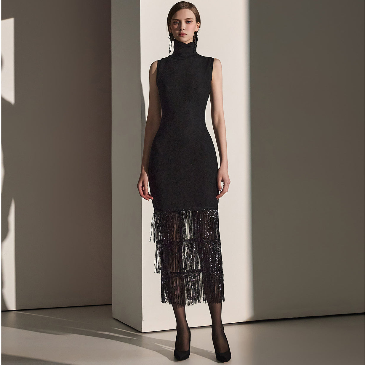 D9461 スパンコールシアーニットドレス