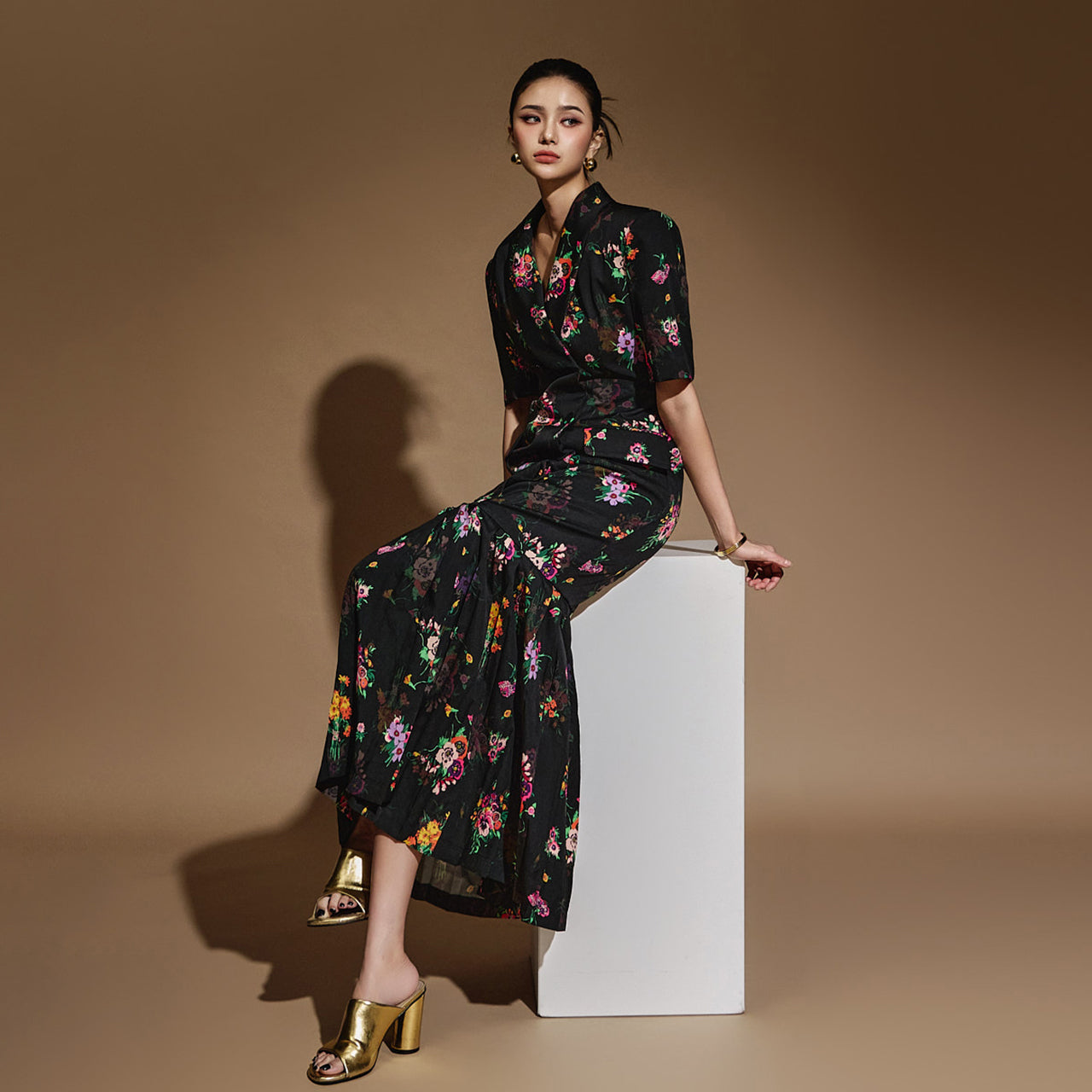 D9503 フラワープリーツドレス