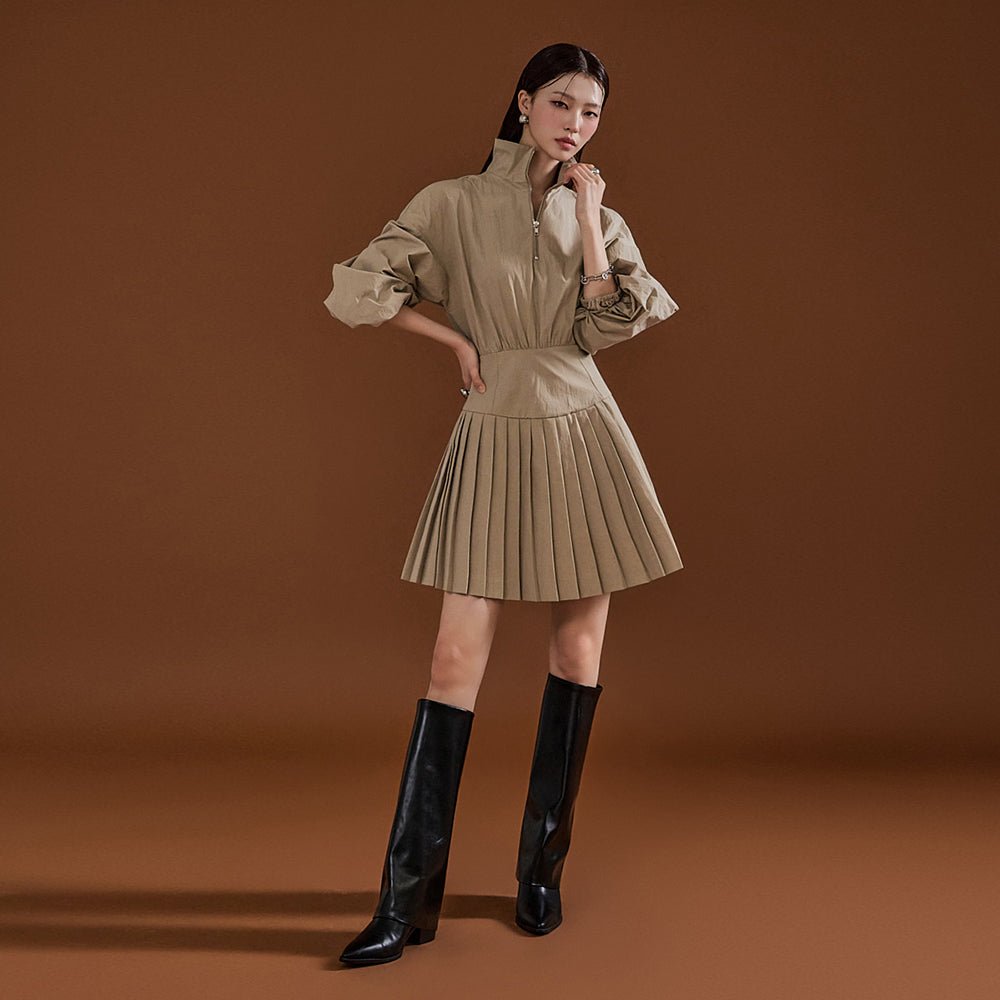 D4786 プリーツミニドレス