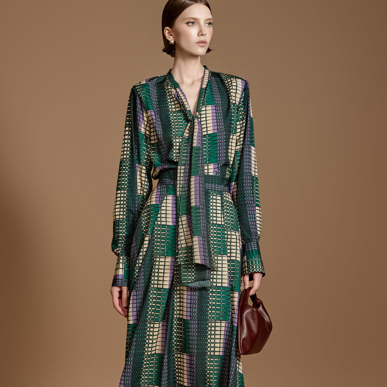 B3007 スカーフ柄ブラウス