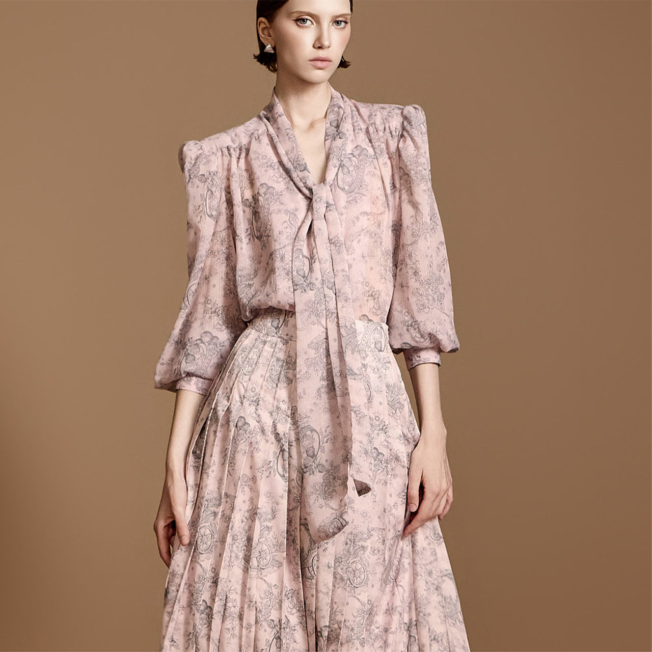 B3011 スカーフブラウス