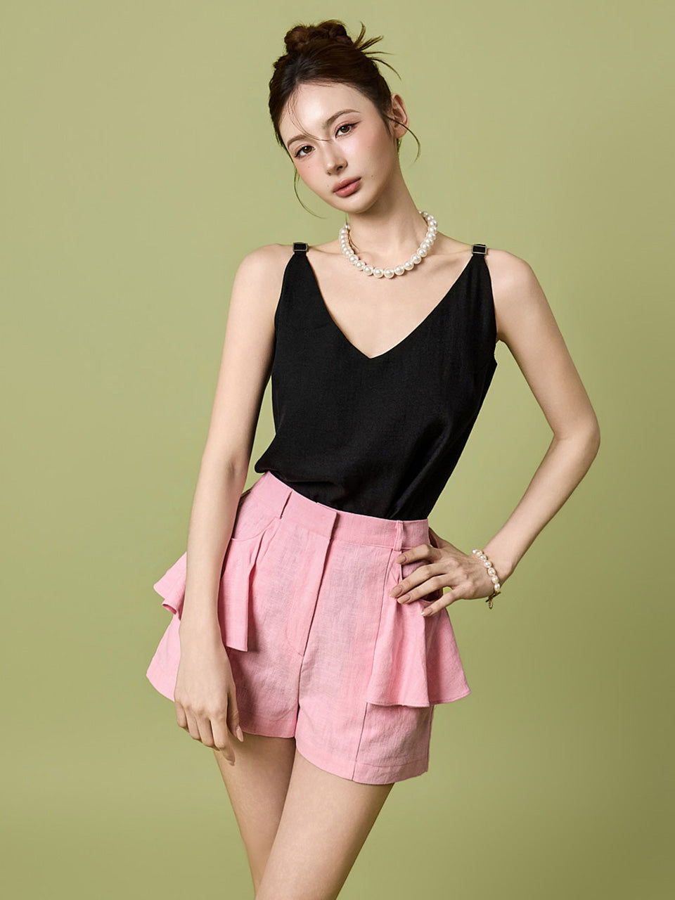 E9032 V-neck Sleeveless top