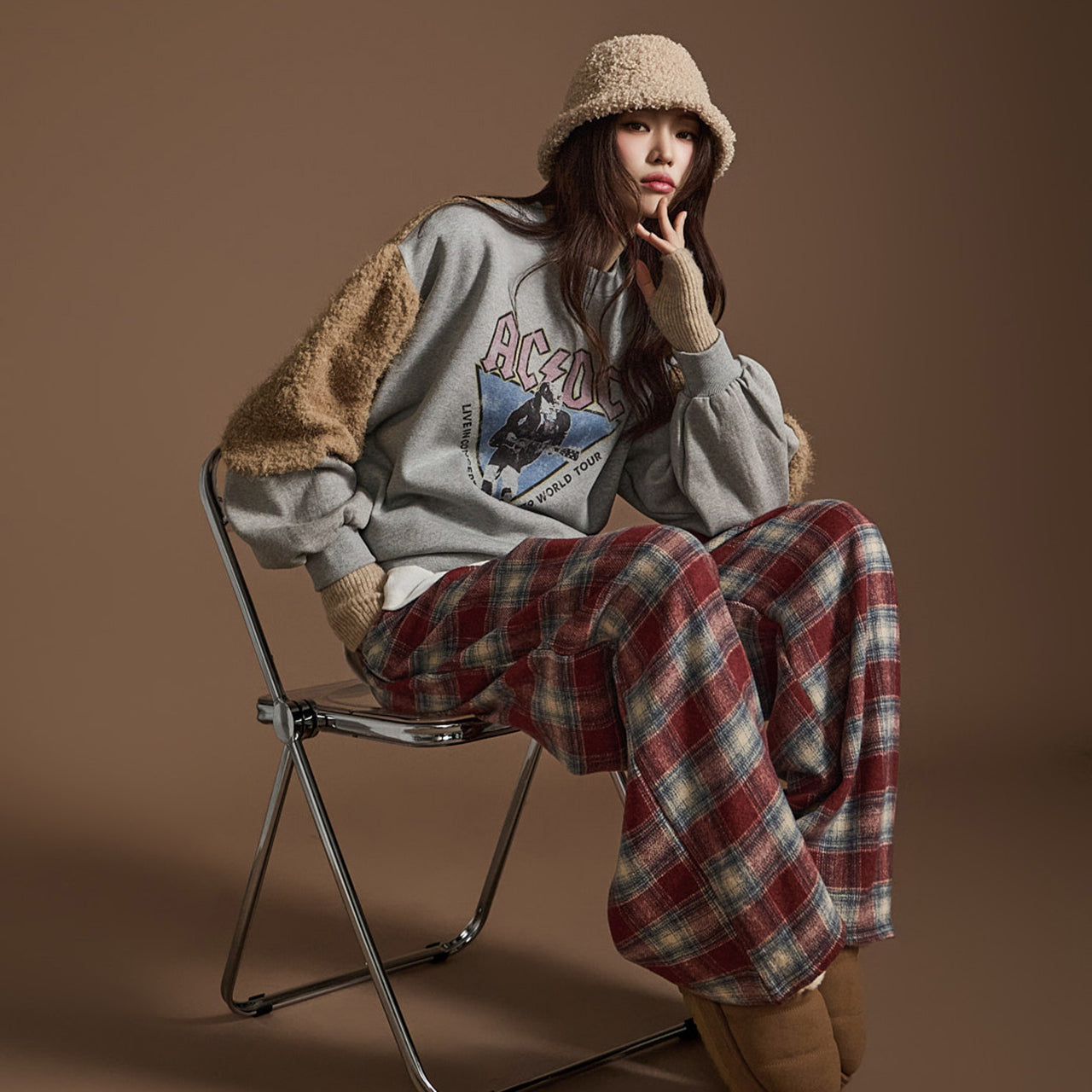 E3648 毛皮印花卫衣