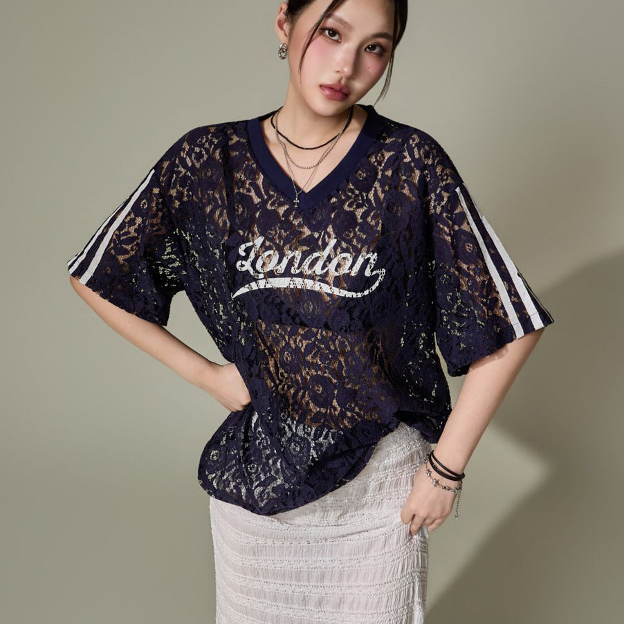 E4351 Lace V-Neck Top