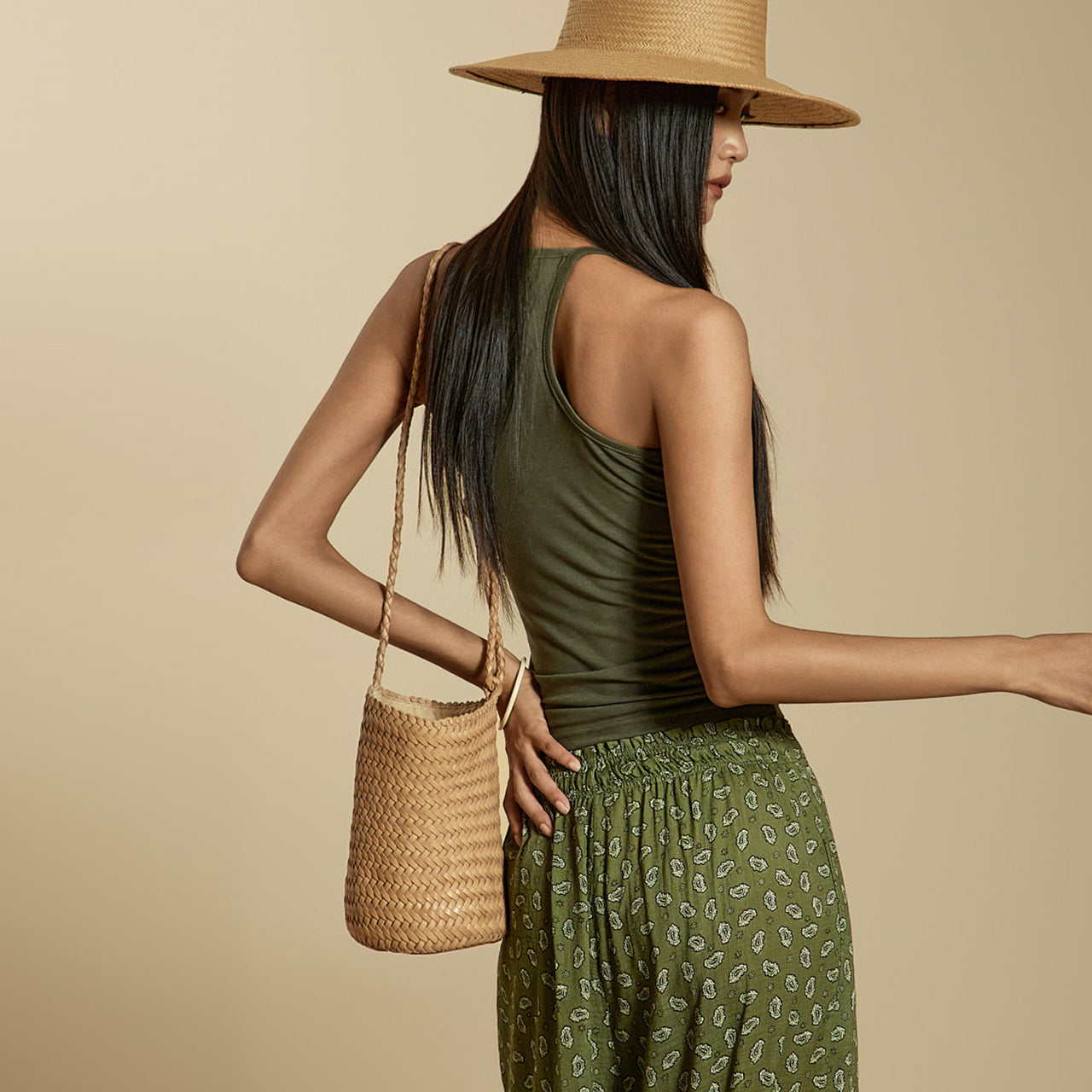 E3906 Racerback Sleeveless Top