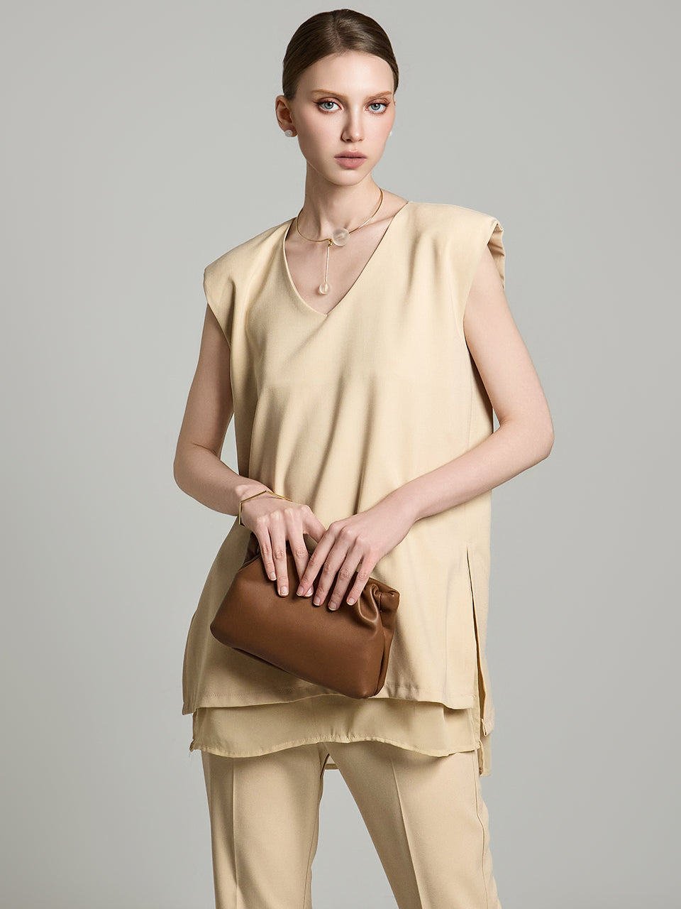 B3086 无袖吊带上衣