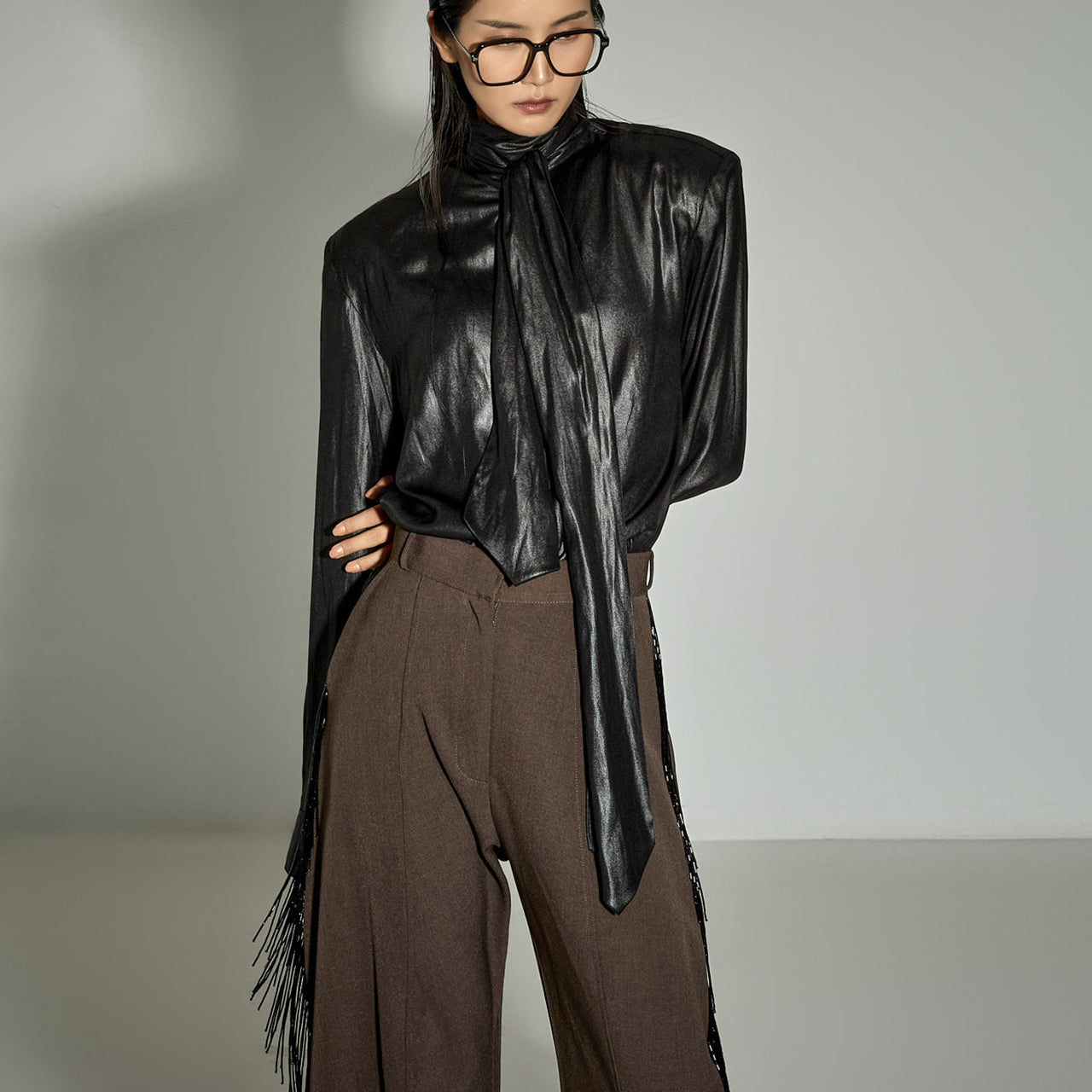 B3135 Blouse with Scarf