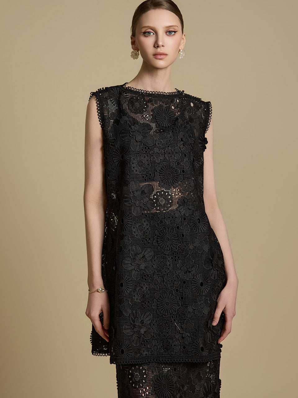 B9192 レース刺繍ブラウス