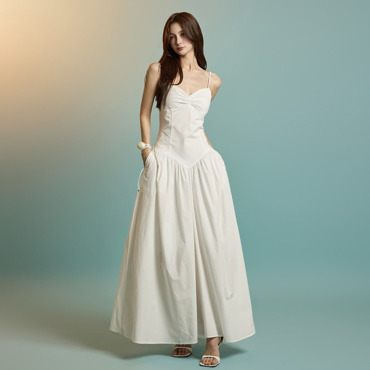 D5247 シャーリングドレス