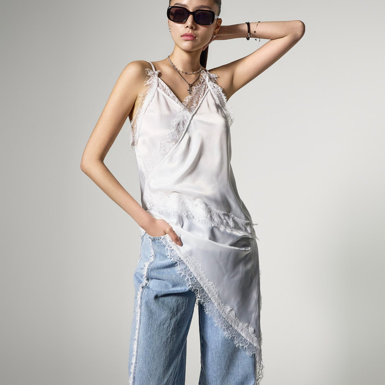 D5497 レースドレス