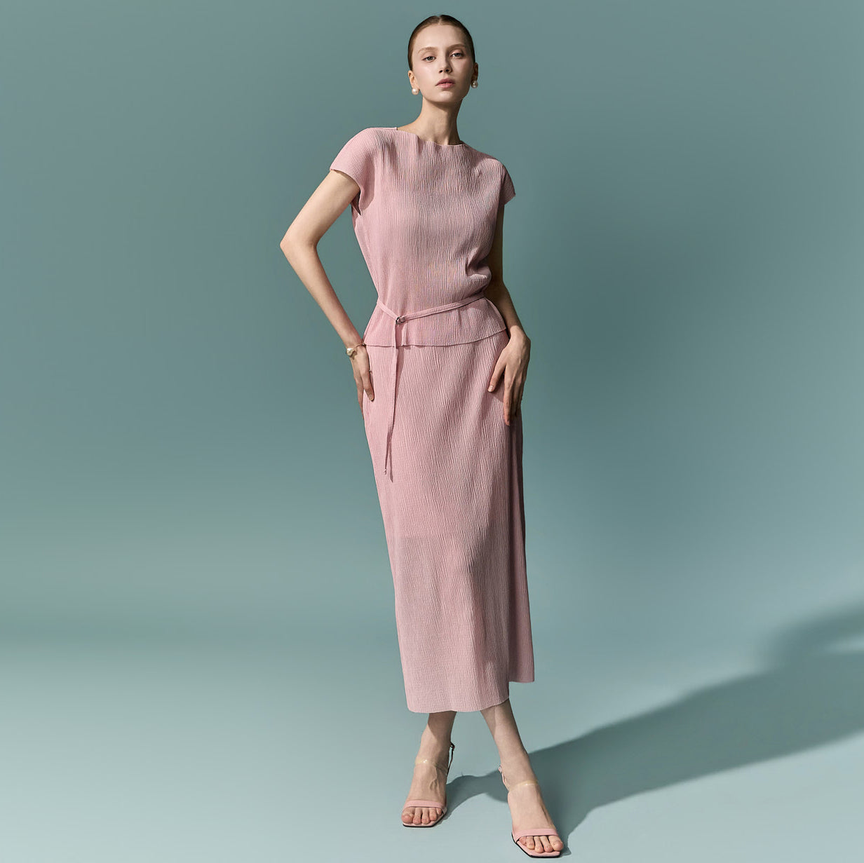 D5644 Belted Pleated Two-Piece Set