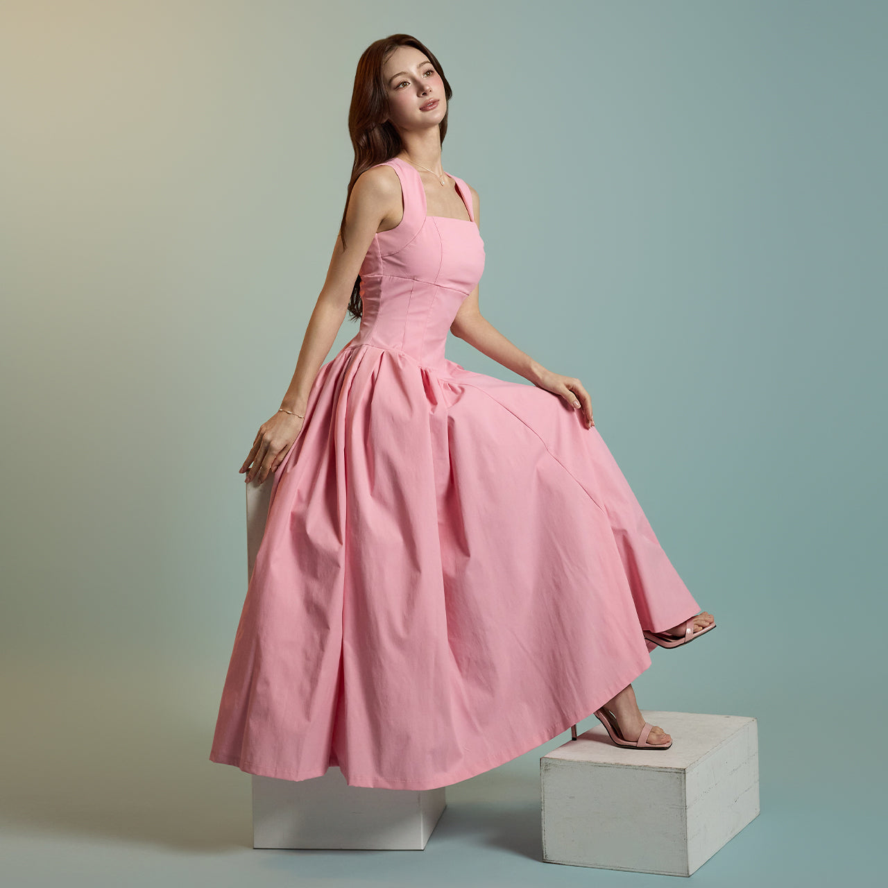 D9435 シャーリングノースリーブワンピース