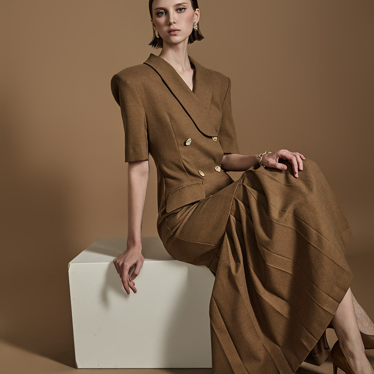 D9512 披肩领连衣裙