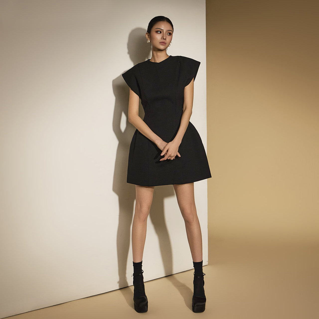 D9521 ピンタックミニドレス