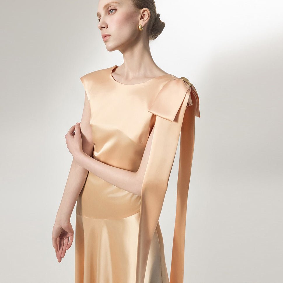 D9590 缎面超长连衣裙