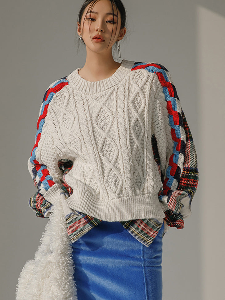 E2624 カラーコントラストケーブルニット