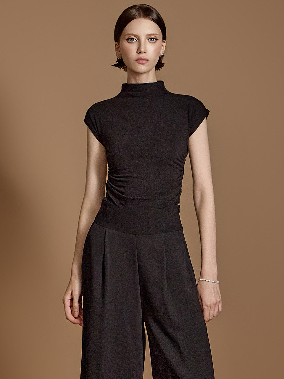 E3545 立领褶皱上衣