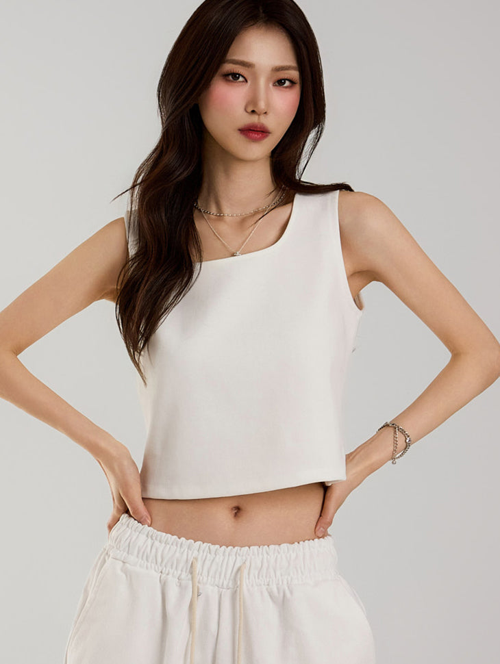 E3742 クロップドノースリーブトップ