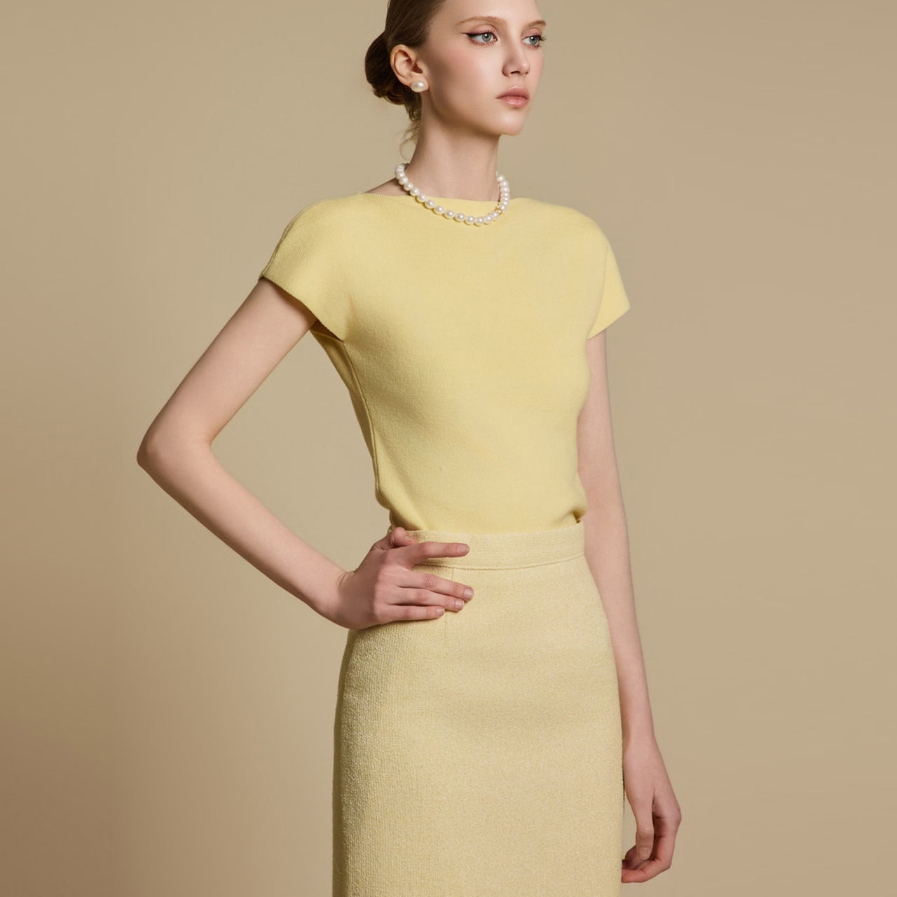 E3783 キャップスリーブニットトップス