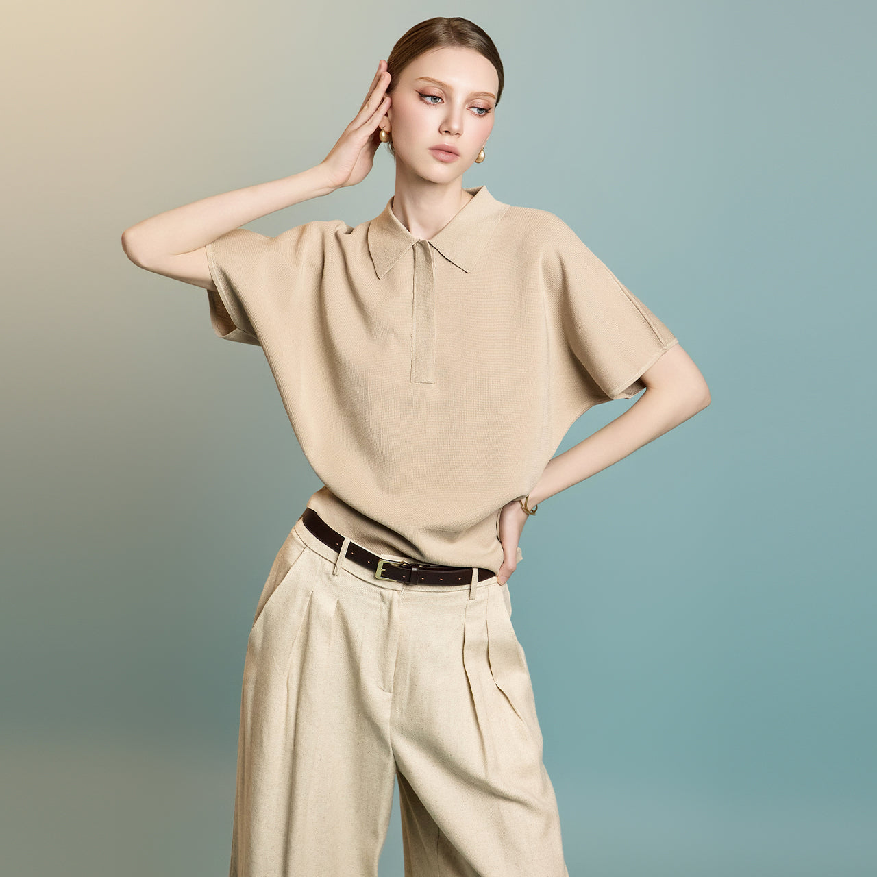 E3833 Collar Knit Top