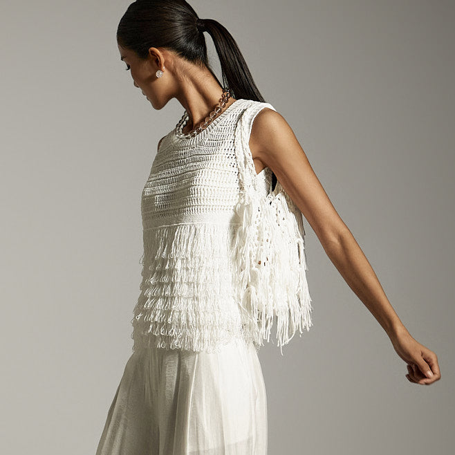 E3882 流苏针织上衣