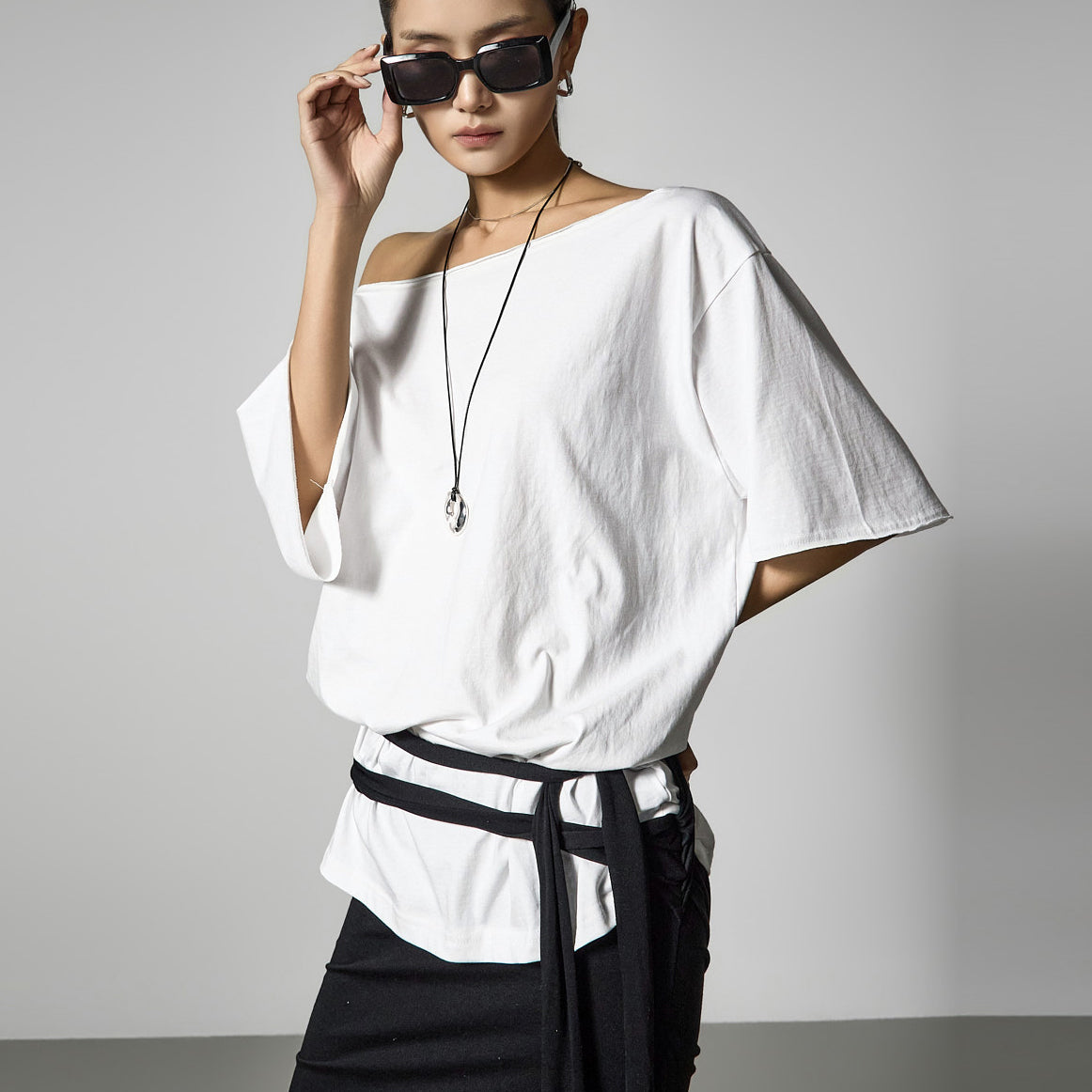 E4242 Boat Neck Top