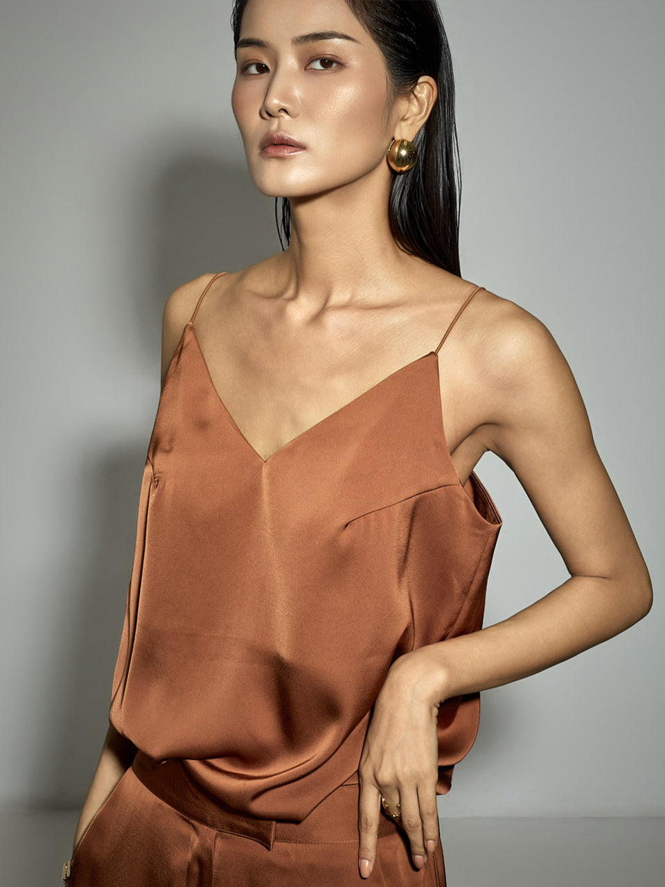 E9030 Pintuck Sleeveless Top