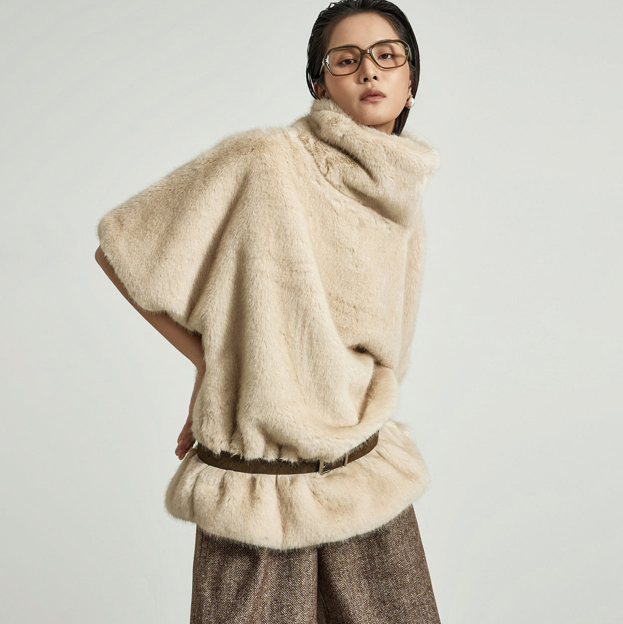 E9036 High-Neck Fur Top