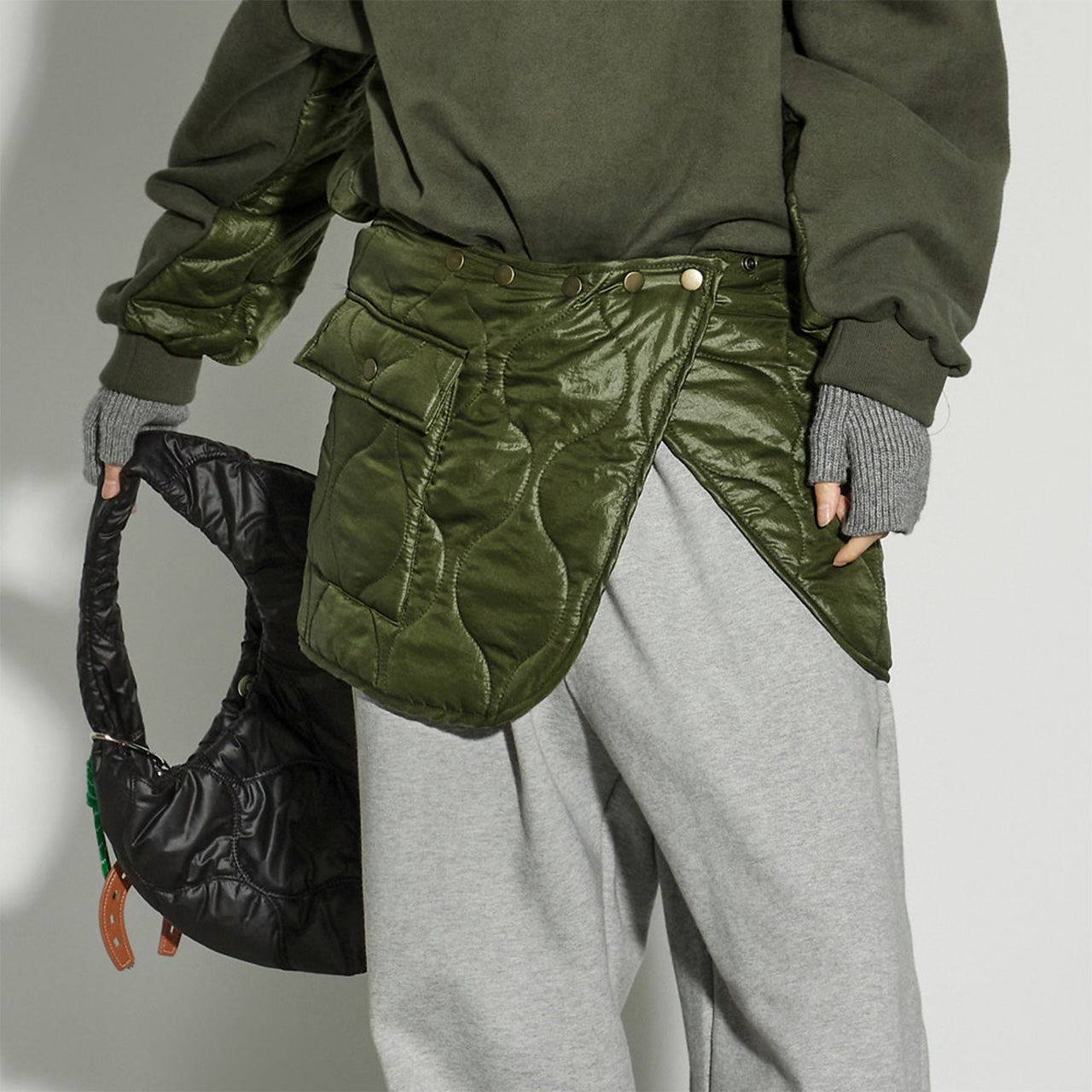 EC-262 Quilted Waist Cover