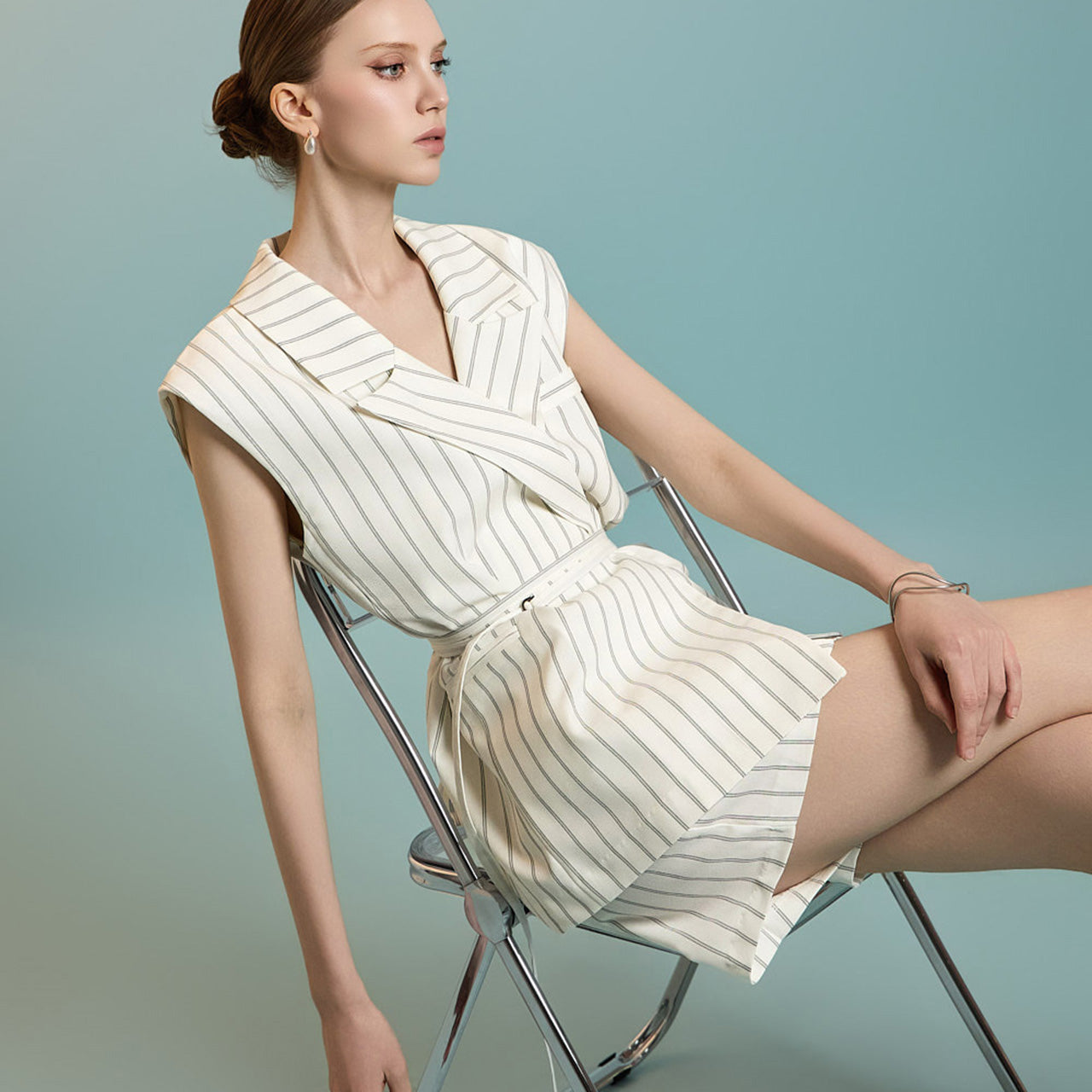 J2787 ベルト付きストライプベスト