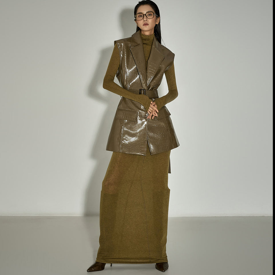 J2850 Vest with Belt