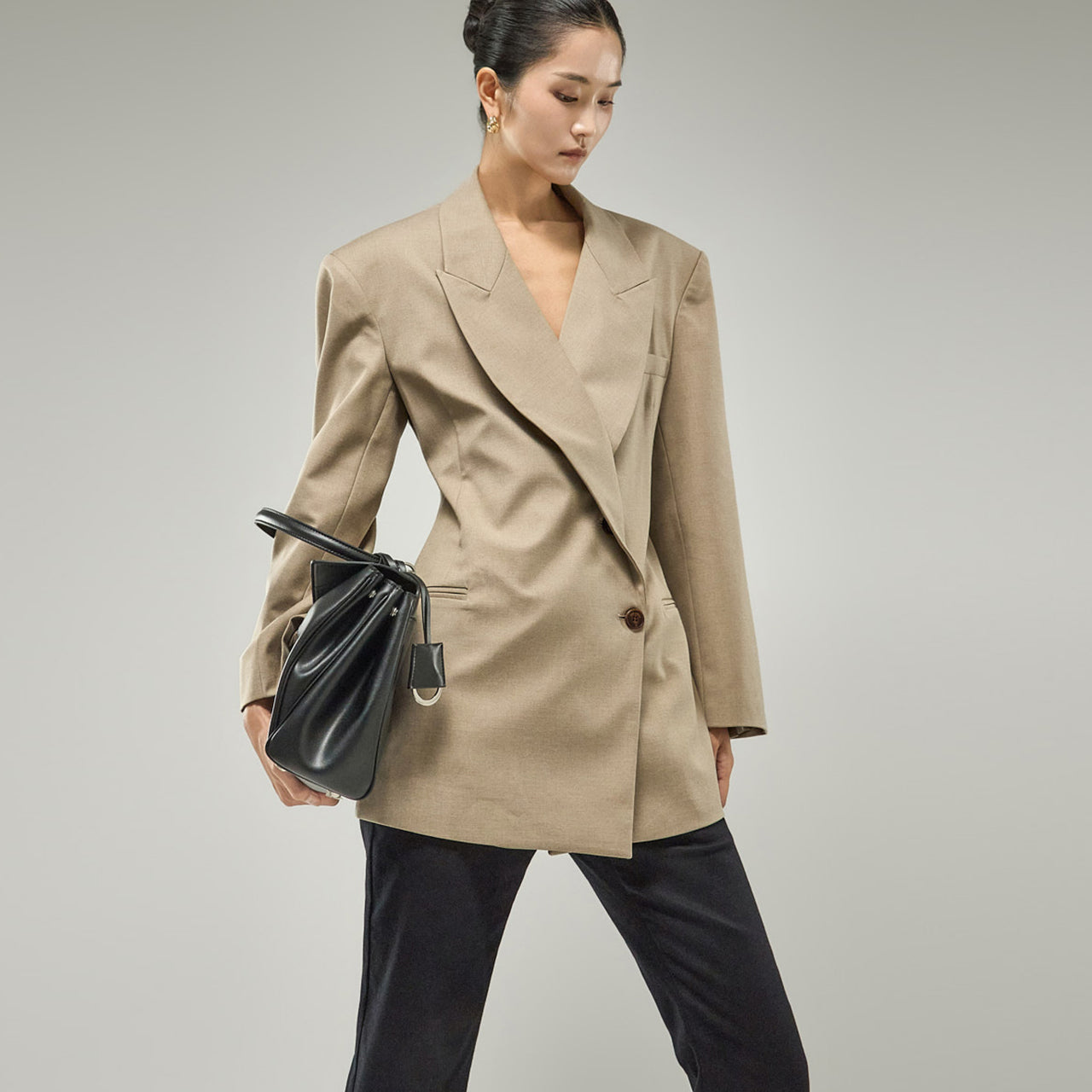 J3248 One-Button Tailored Jacket