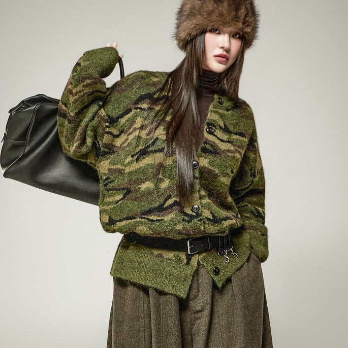 J3325 Camo Knit Cardigan