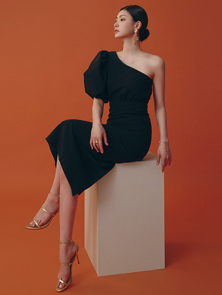 D9145 One Shoulder Puff Midi Dress