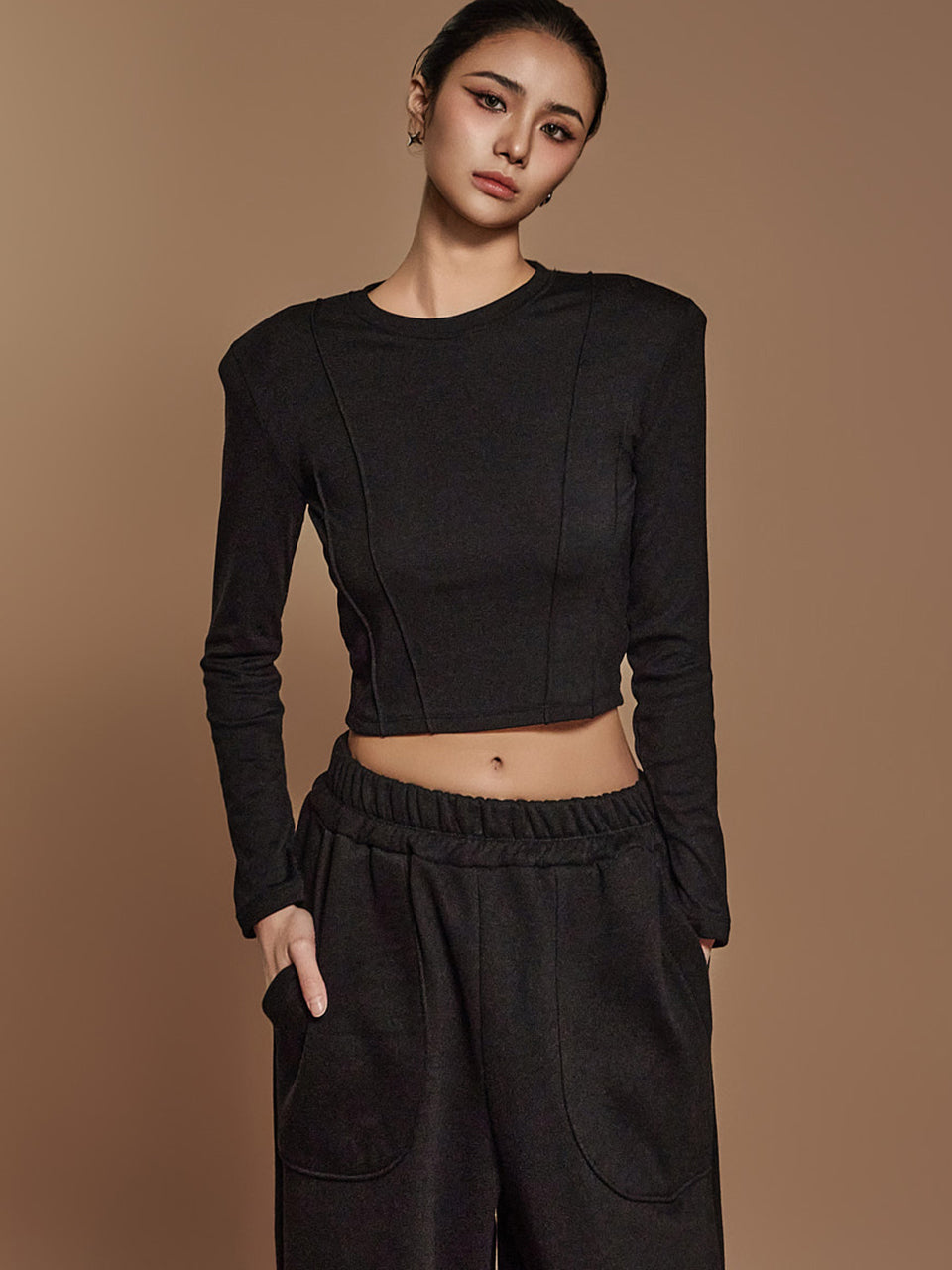 E3617 スリットクロップトップ