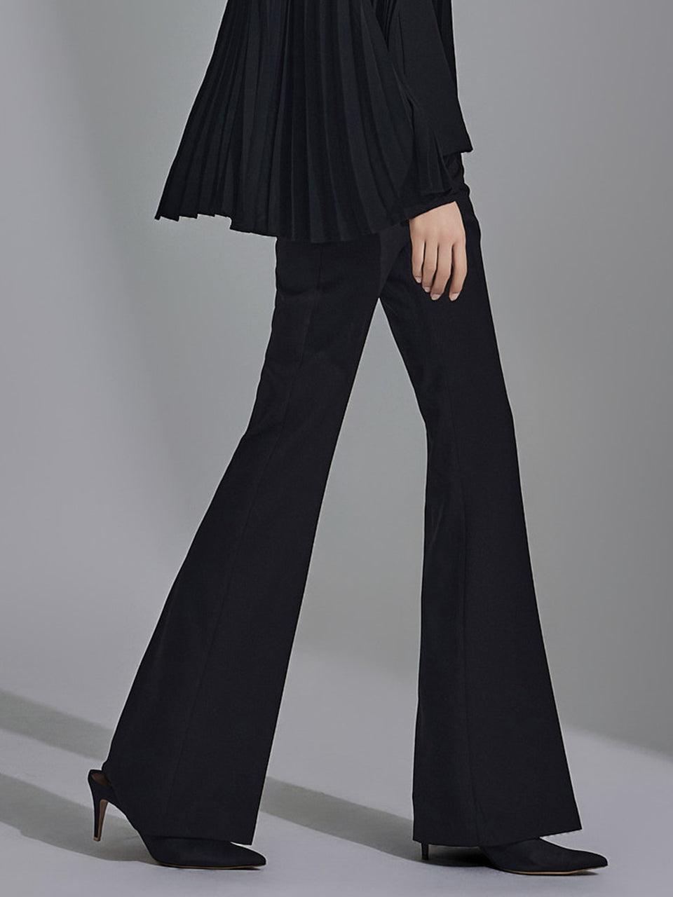 P3100 フレアパンツ