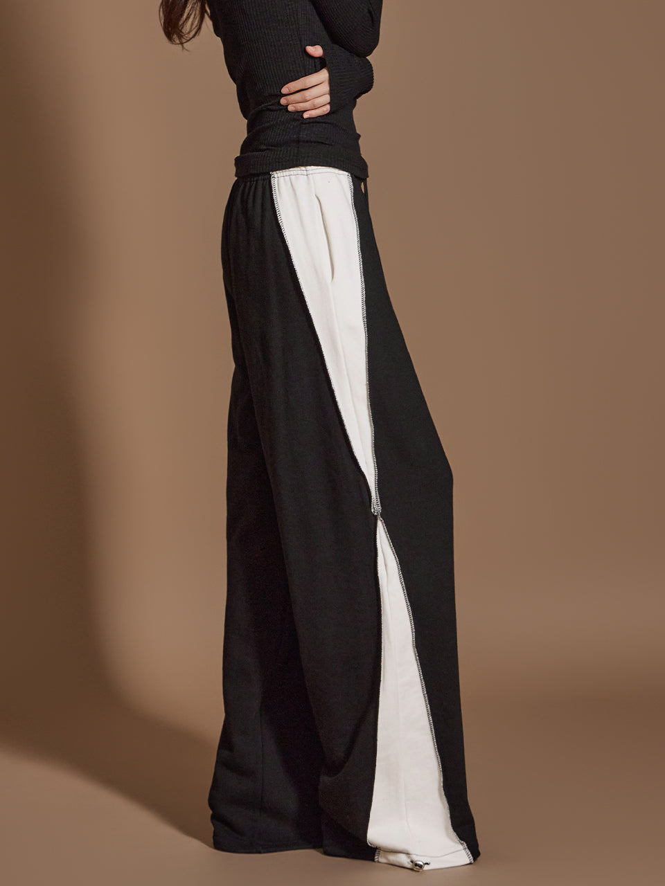 P3279 カラーコントラストスウェットパンツ