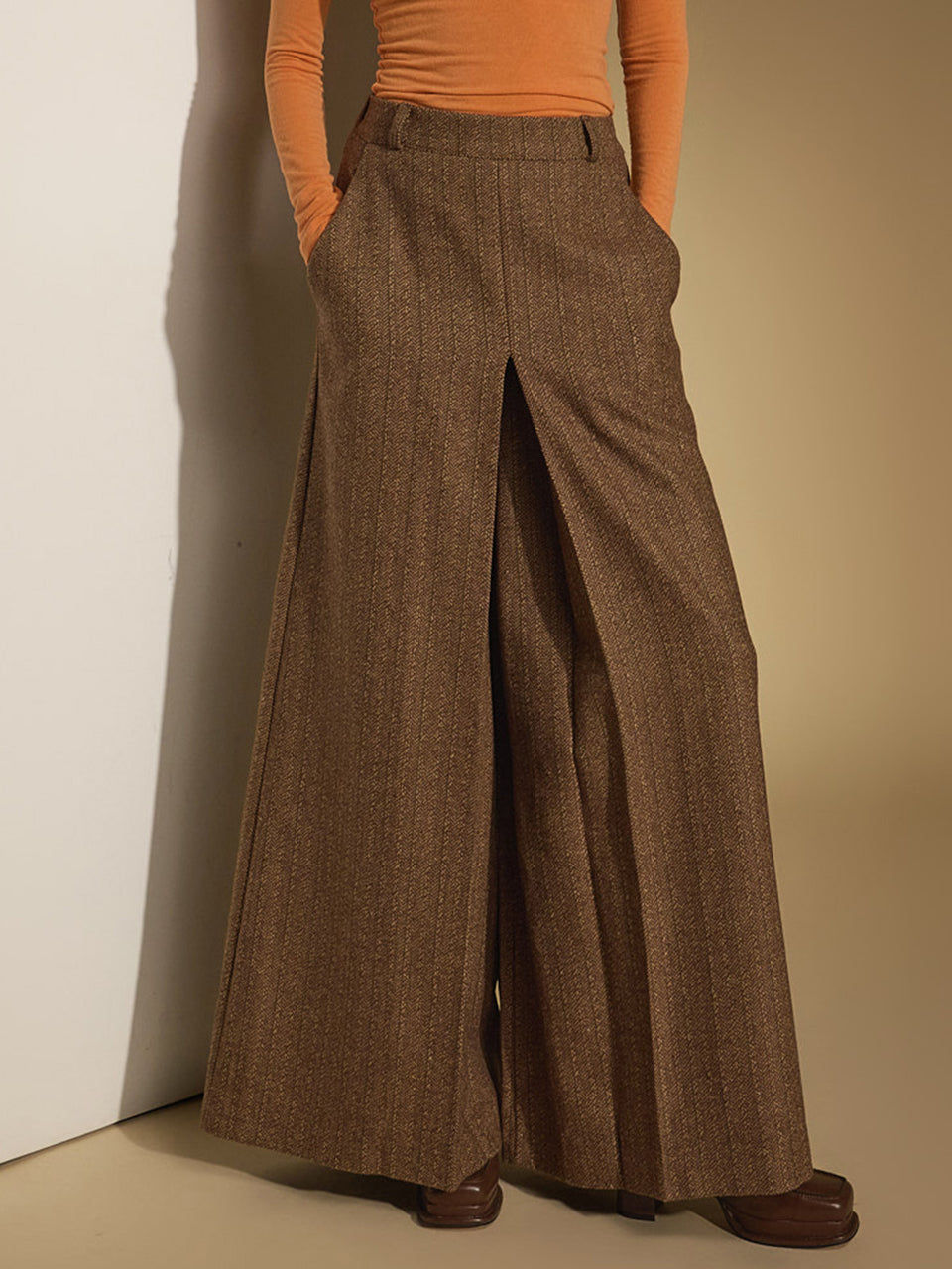 P3377 褶裥羊毛休闲裤