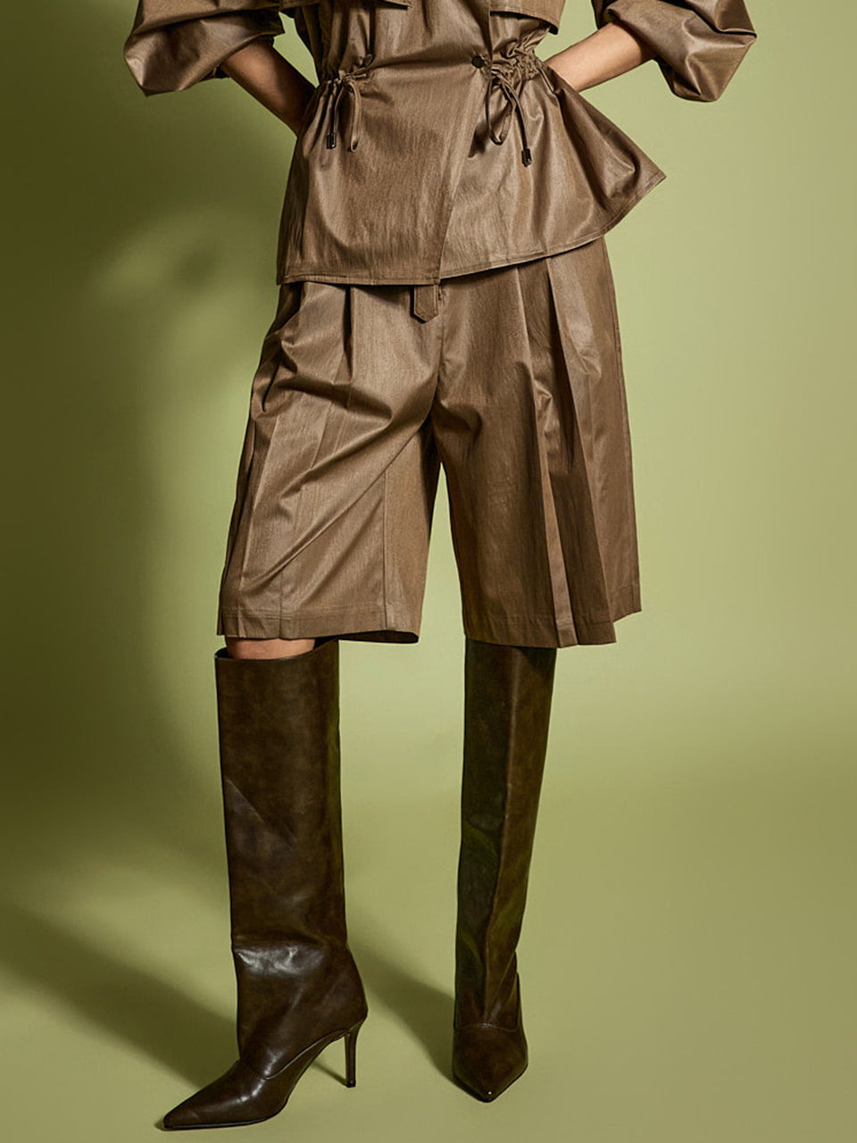 P3631 Pintuck Short Pants